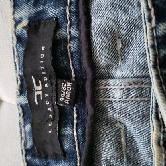 JORDAN CRAIG Men's Distressed Blue Jeans - Picture 4 of 11